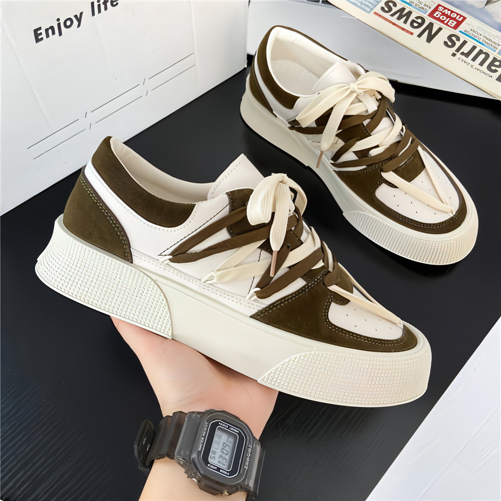 VoltRun™ – Retro-Inspired Street Sneakers
