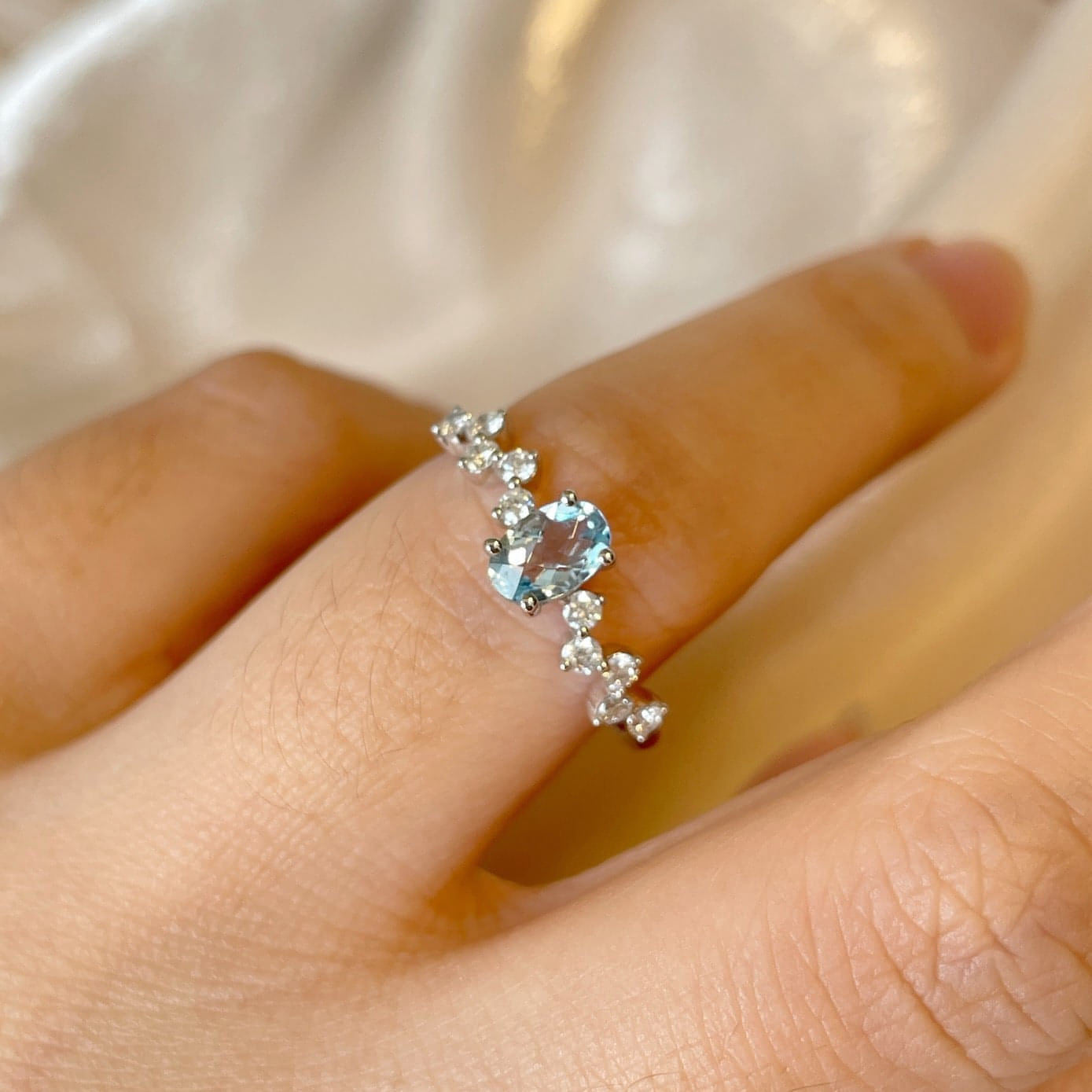 LuxeJewels™ – AuroraGem Aquamarine Diamond Ring