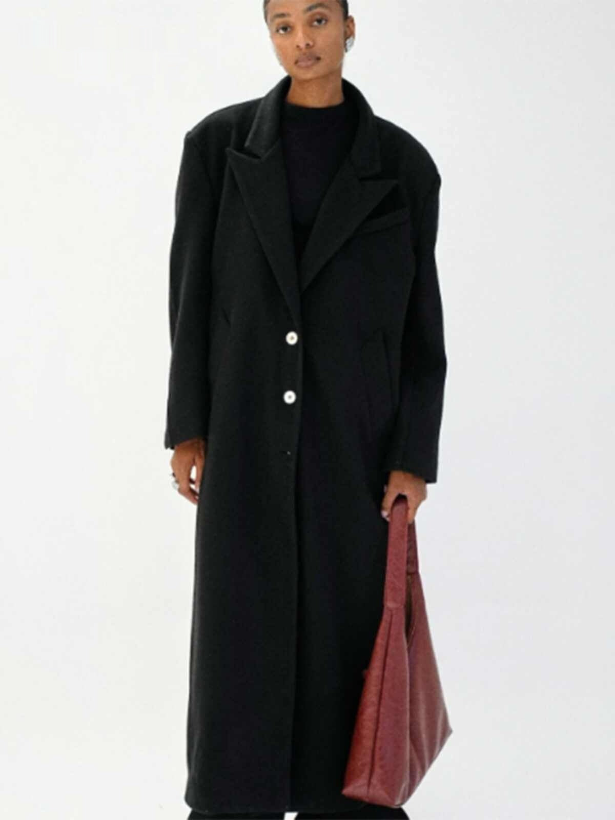 Nerazzurri Wool Padded Shoulder Coat – Timeless Style & Modern Comfort